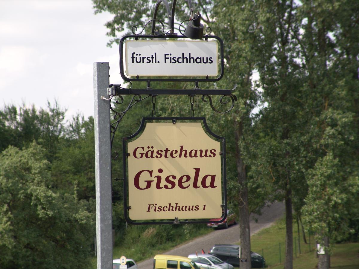 Gaestehaus "Gisela" Im Fuerstlichen Fischhaus Schillingsfürst Extérieur photo